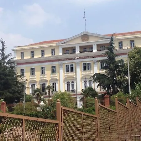 Central City ,thessaloniki,elegant,spacious Studio Apartment