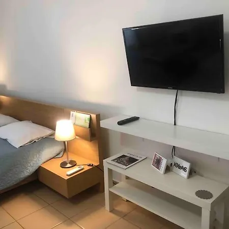 Central City ,thessaloniki,elegant,spacious Studio Apartment *